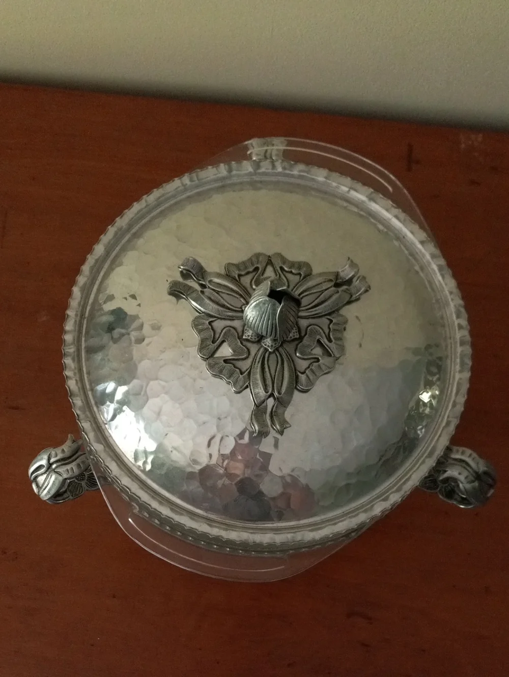 Vintage Rodney Kent Floral Hammered Aluminum Serving Chaffing Dish with Lid